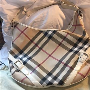 Burberry Nova check XL Hobo with wallet